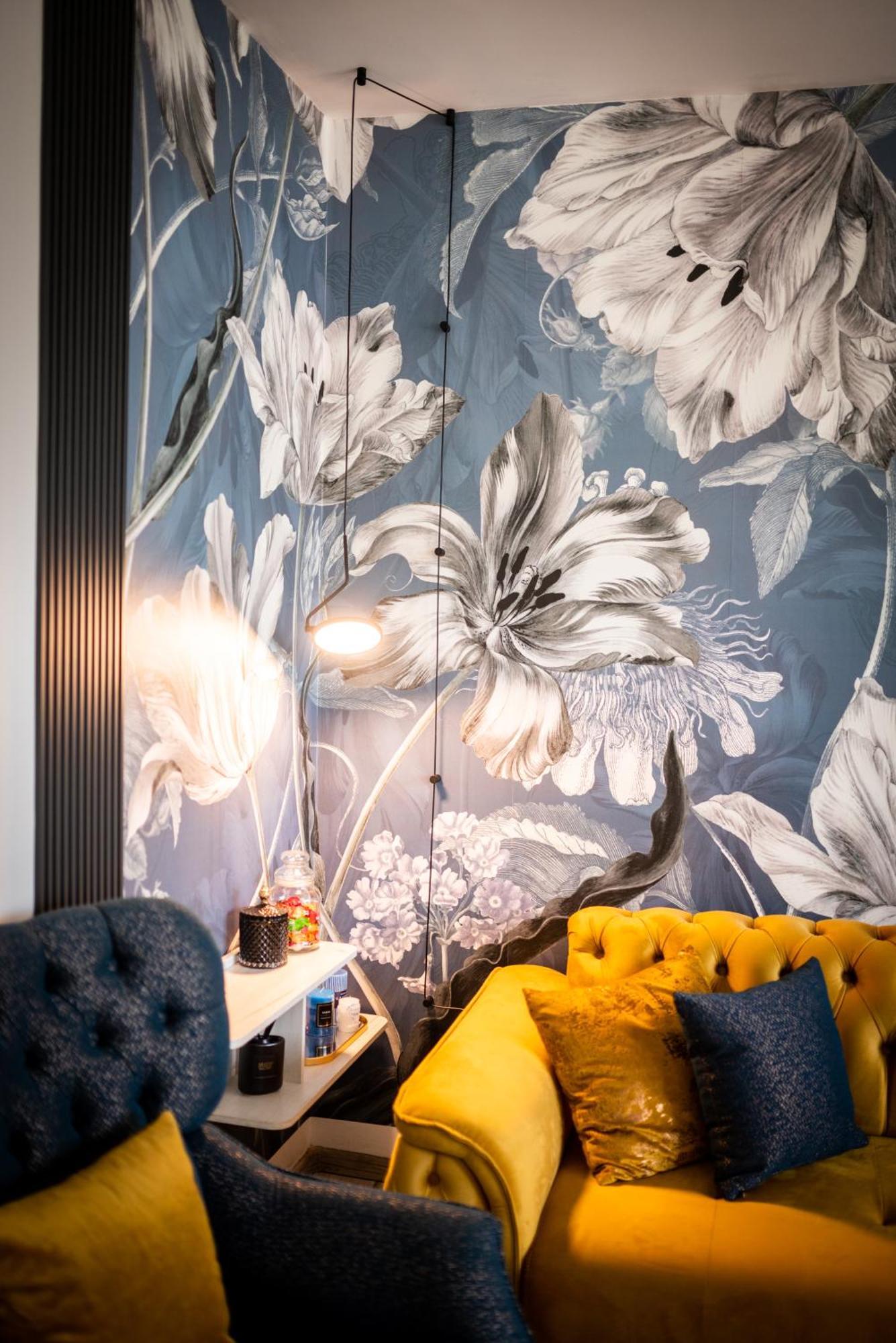 A&k Cozy Art 2 * Varna
